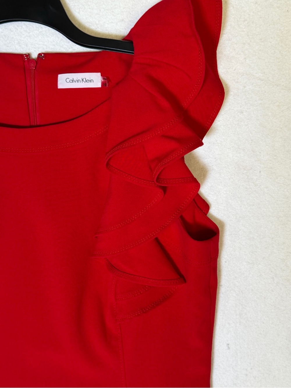 Calvin Klein Red Ruffle Shoulder Sleeveless Sheath Cocktail Dress Size 10 - Picture 2 of 5